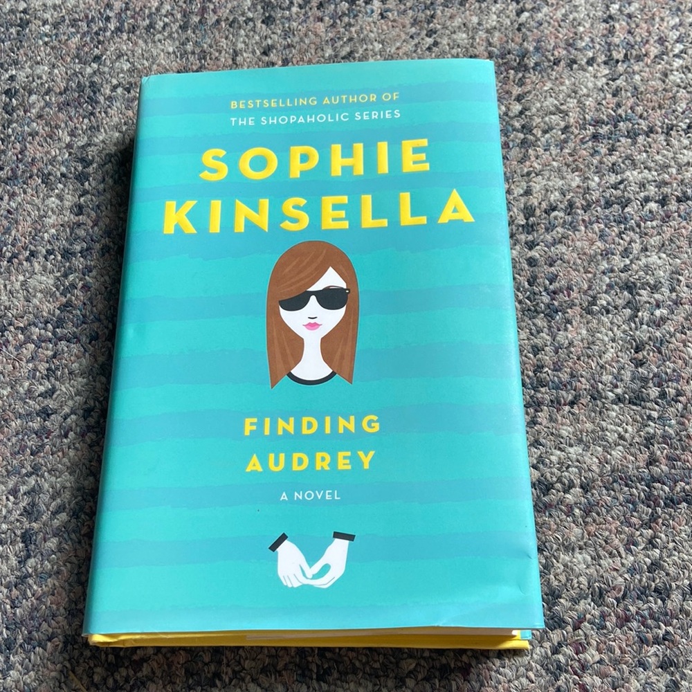 Finding Audrey by Sophie Kinsella (hardcover)